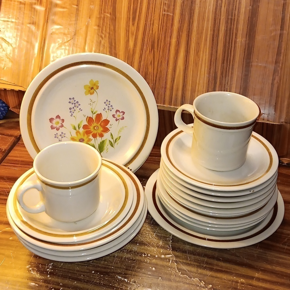 Vintage Japan Stoneware Mikasa